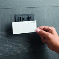 Клавиша Geberit Omega Type 70 115.083.SQ.1 для унитаза, двойной смыв, стекло/алюминий, цвет умбра - Gidratop.ru изображение